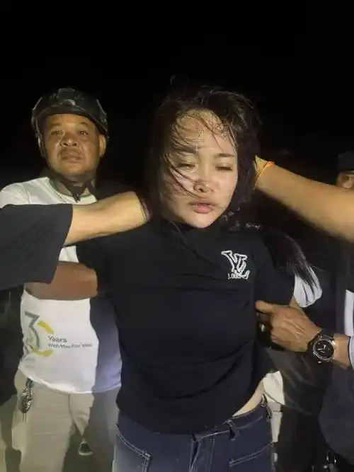 《柬埔寨女孩》-资源截图