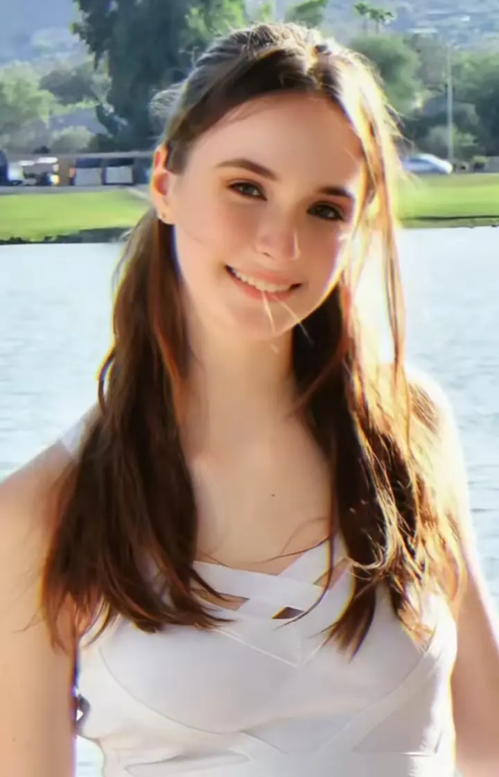 《Hazle Moore》-资源截图