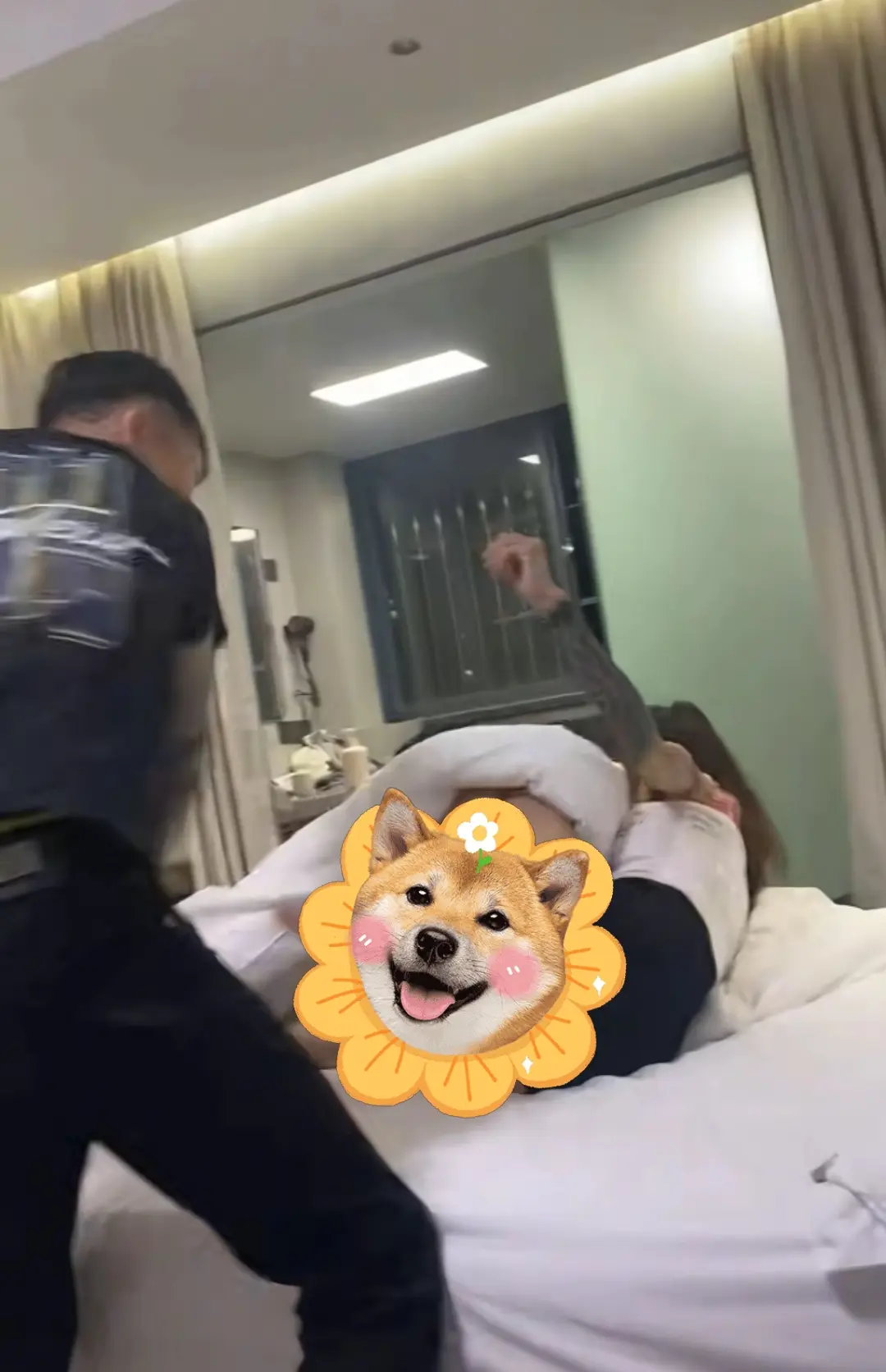 《精神｜小伙皮带抽人》HD高清完整版在线观看_精神小伙皮带男搞笑视频免费看_百度云/夸克网盘资源高速下载