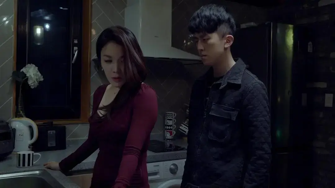 妻子的外遇韩国电影超清版_全集未删减中文无广告_伦理剧情片高清在线观看_网盘资源1080P画质免费下载